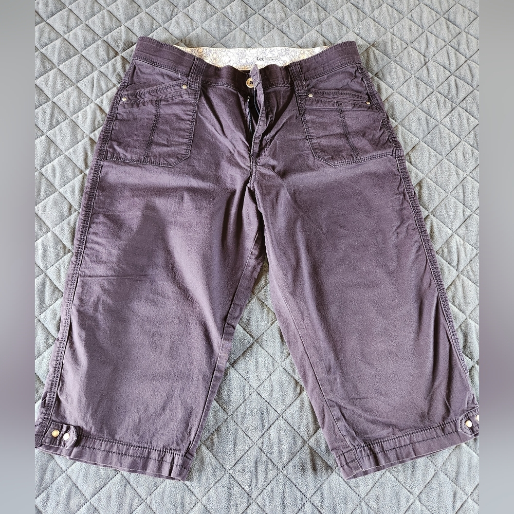 Womens Lee Riders Comfort Waist Blue Capris Sz 12